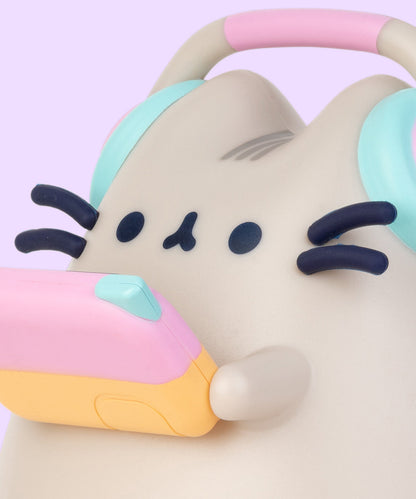 Gaming Pusheen Lamp